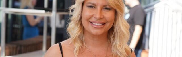 EVO KAKO IZGLEDA TRUDNA DEA ĐURĐEVIĆ! Voditeljka uhvaćena u prostorijama Pinka, svi gledaju OVAJ DETALJ!