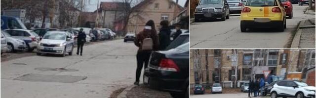 PRVE SLIKE SA MESTA JEZIVOG ZLOČINA U KRUŠEVCU! Komšije zatekle Aleksandrovo telo na pločniku, ceo kraj bio blokiran policijskim trakama (Foto)