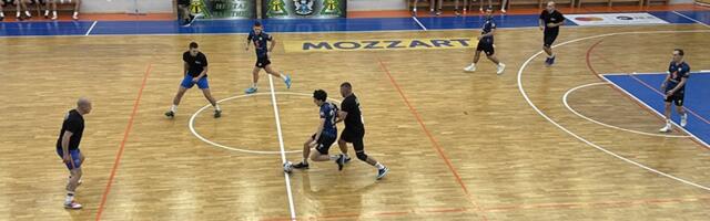 Novogodišnji turnir u Čajetini okupio 15 ekipa (VIDEO)