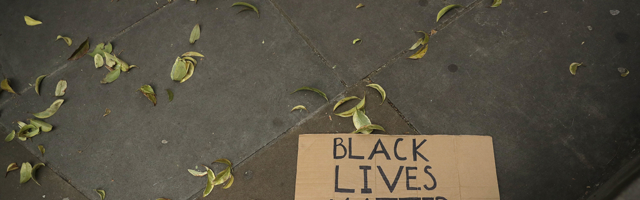 “TO JE I MOJ PROBLEM” Benksi: Beli sistem izneverio obojene ljude