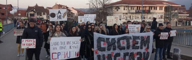 Vlasotinčani blokadom mostova sedmi put podržali studente