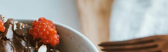 Brauni u šolji iz mikrotalasne, brzo i bez komplikacija