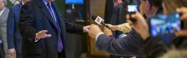 Da li Donald Tramp dobija svoj rat protiv medija?