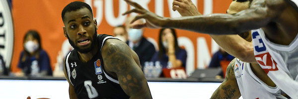 Poluvreme - Partizan promašuje, Zadar gubi lopte... Imaće Sašo dosta posla...