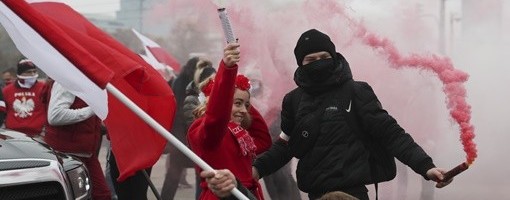 Poljska policija rasterala suzavcem nacionaliste na Maršu nezavisnosti u Varšavi