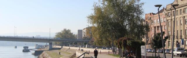 VIDEO Naprednjaci opet kopiraju studente: Telima u Novom Sadu poručili "Ipak Srbija pobeđuje"