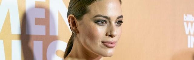 Najpoznatija plus-sajz manekenka SKINULA SE u čipkani donji veš i mreže se usijale: Ima 95 kg, a gori od samopouzdanja