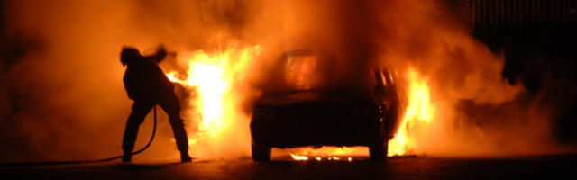 PALIO AUTOMOBILE, PA ZAVRŠIO IZA REŠETAKA! Uhapšen piroman iz Borče