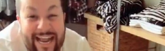Momak kupio "spravu" za slaganje majica i odlepio: PRESMEŠAN JE