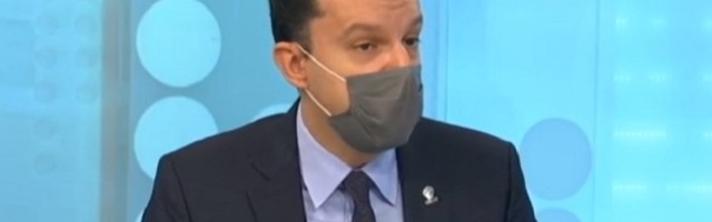 "Proveravamo svaku seriju vakcine, ne postoje politički pritisci"