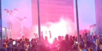 Haos na ulicama Ljubljane: Protestanti gađali parlament BAKLJAMA, policija ŽESTOKO reagovala (VIDEO)