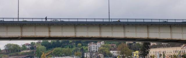 Radnici GSP-a digli glas: Blokirana žuta traka na Brankovom mostu