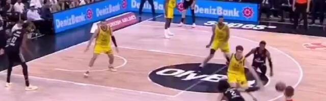 KAKO OVO SME DA VAŽI: Sudija „asistirao“ za koš Fenerbahčea!? (VIDEO)