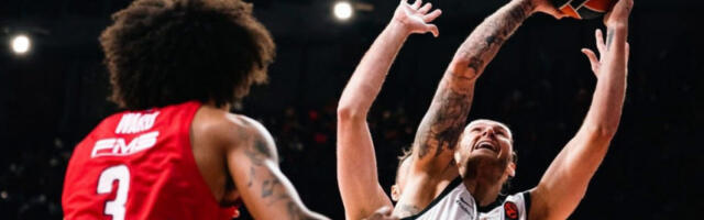 PARTIZAN SE SAMOUBIO U PIREJU: Crno-beli ispustili pobedu, crna serija traje preko 2 decenije!