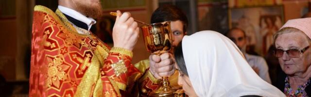 Šta je sve zabranjeno uoči pričešća: Ovo su najčešće greške, jedna molitva je obavezna