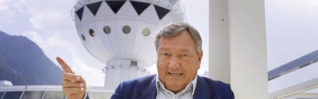 Preminuo švajcarski pisac Erik fon Deniken, poznat po tvrdnjama o "drevnim vanzemaljcima"