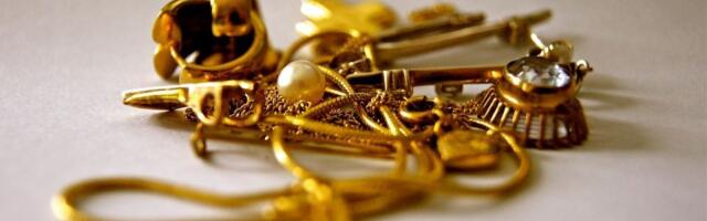 Starijoj meštanki Vrbasa se predstavio kao prodavac posuđa, pa joj iz stana ukrao nakit