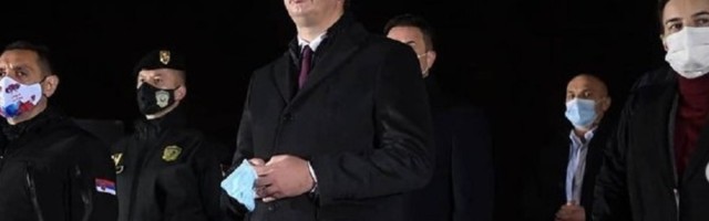 "Još jedna Vučićeva laž: Kovid bolnica u Zemunu biće završena 1. decembra"
