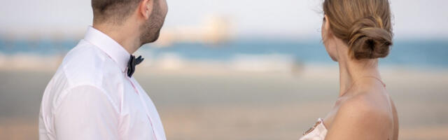 MOJ MUŽ JE NA MEDENI MESEC POVEO I SVOJU MAJKU! A ono što je kasnije uradio, bilo je još gore!