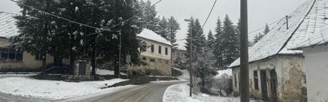 Prvi sneg stigao na Katiće