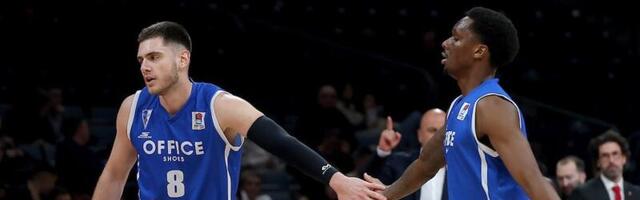 Zvezdu srušilo njeno dete! Evo ko je Stefan Momirov, košarka mu je u krvi