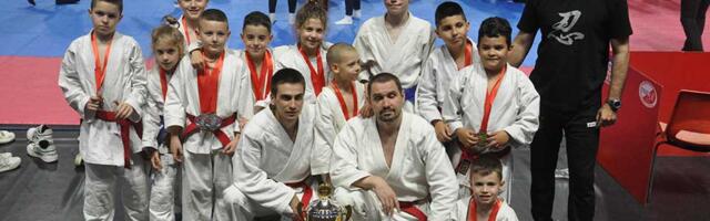 Odličan učinak u Loznici: Majstor senke se okitio sa 22 medalje