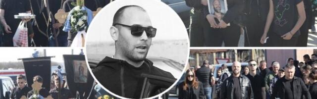 DETALJ SA SAHRANE BRATA DARKA LAZIĆA KIDA DUŠU  NA KOMADE! Pevač otkrio po čemu će pamtiti Dragana (VIDEO)