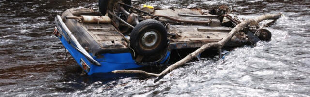 MLADIĆ SKOČIO U LEDENI DUNAV! Ima stradalih u nesreći na Dunavu - automobil sa putnicima sleteo!