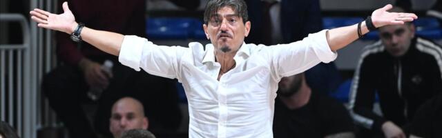 Janakopulos dan ne može da izdrži miran, prozvao vlasnike Olimpijakosa: Kako biste se osećali da cela dvorana psuje vašu decu?