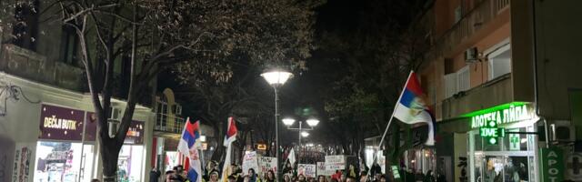 Prokupčani dočekali studente koji “podižu Drugi toplički ustanak” (video)