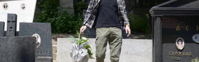 MUK U PROKUPLJU: Ratko VARDA stigao na sahranu Dragana Labovića! (FOTO/VIDEO)