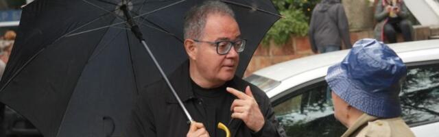 Lutovac: Policija brutalna ispred ETF-a, očigledno dobila instrukciju; pritisli me štitom uza zid