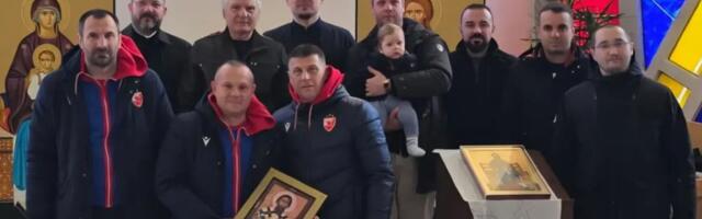 Dule Savić sa delegacijom Zvezde posetio crkvu u Austriji, dobili su poseban poklon