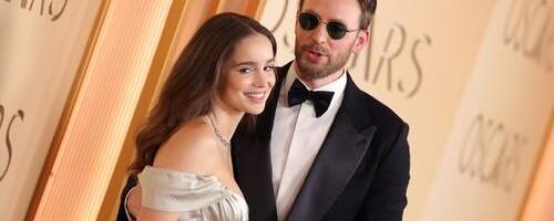 Kris Evans sa suprugom prvi put iu javnosti nakon što su dobili ćerku: Supružnici zablistali na dodeli Oskara