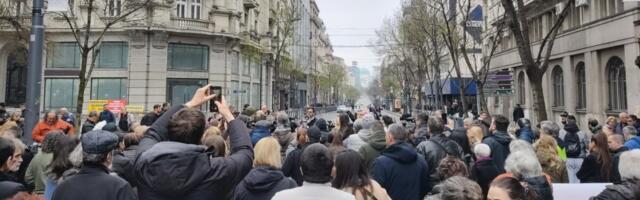 Protest medijskih udruženja u Beogradu zbog napada na novinare tokom lokalnih izbora