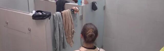 PUČE BRUKA NA ROĐENDAN VELIKOG ŠEFA: Mina pred punim kupatilom zadovoljila Viktora! (VIDEO)