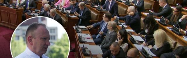 Naprednjacima se ponovo priviđa Đilas u Skupštini