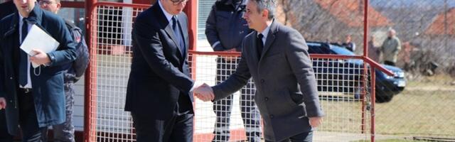 Vučić obećava izgradnju zdravstvenih ambulanti u Vranju