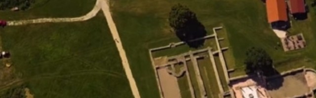 Ovde su ozbiljne organizacije umešale prste, a glavna priča je - obilazak carske palate!