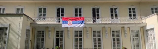 AMBASADA SRBIJE U NEMAČKOJ: "Srpske institucije i društvo vredno rade na istrazi svih navoda o neprikladnoj upotrebi sile"