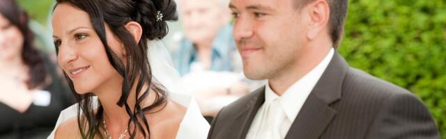 SRBIN POSLE 2 GODINE BRAKA JAVNO ZAKUKAKO NA ŽENU! Kad je otkrio šta ga muči, ljudi zanemeli "Neće biti bolje"