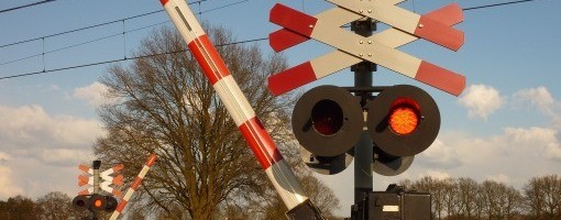 Devojka koju je udario voz u Nišu i dalje životno ugrožena