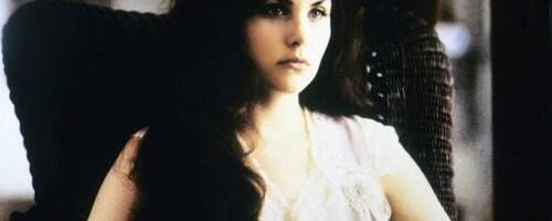 Glumica koja je bila tiha patnja muškarcima danas izgleda neprepoznatljivo: Fotografisana u trenerci i klompama nasred ulice