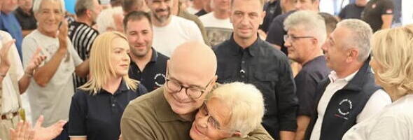NEMA PREDAJE! NAROD ODLUČUJE NA IZBORIMA Građani u Deronjama dali podršku politici predsednika Vučića! Vučević: Vreme je da im Srbija odgovori za svo zlo
