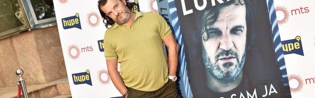 Bila sam na promociji knjige Ace Lukasa i skapirala da je domaća estrada mnogo tužnija i bednija nego što sam mislila
