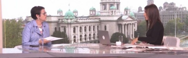 Ministarka Čomić na pitanje odgovara napadom - izvređala voditeljku Prve zbog sopstvenog neznanja
