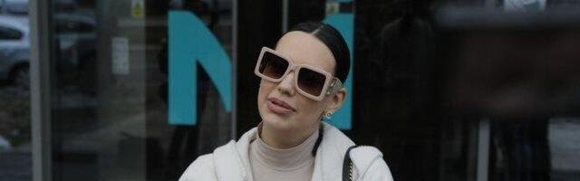 KAĆA GRUJIĆ ZABLISTALA MESEC DANA POSLE POROĐAJA! Pevačica zategnuta kao praćka - evo kako izgleda! (FOTO)