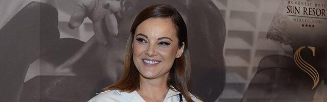 Slavici Ćukteraš ispale grudi, kamera sve zabeležila (FOTO)