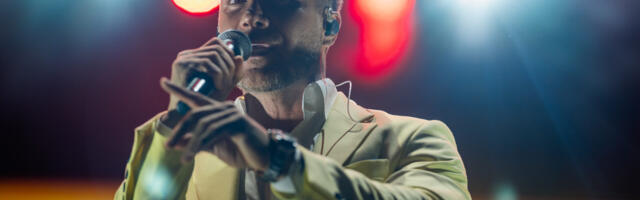 Saša Kovačević pred oltarom: Sve o tajnom venčanju pevača i prelepe Zorane