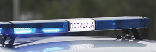 Žiteljka Desimirovca kosom nasrnula na grupu Kragujevčana koji su došli da uruče pomoć ugroženima od požara
